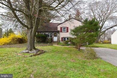 515 Bradford Rd, Oreland, PA 19075 - photo 4