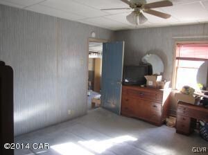 35 Clay St, Tamaqua, PA 18252 - photo 7