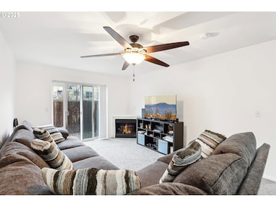 19153 SE Yamhill St unit 21, Portland, OR 97233 - photo 3