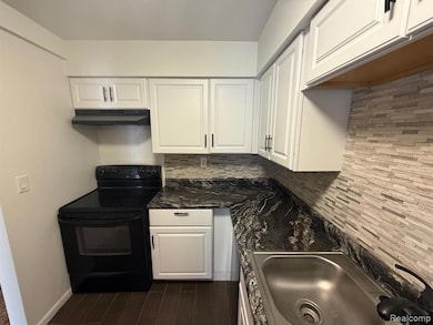 1862 Colonial Village Way, Waterford, MI 48328 - photo 6