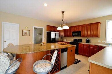 327 Robinson Way, Batavia, IL 60510 - photo 6