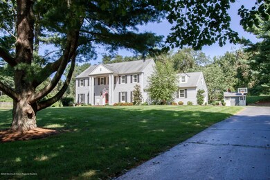 21 Carriage Hill Dr, Colts Neck, NJ 07722 - photo 2