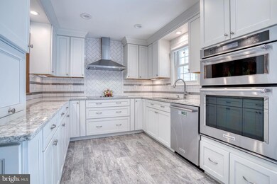 12288 Wye Oak Commons Cir unit 106, Burke, VA 22015 - photo 2