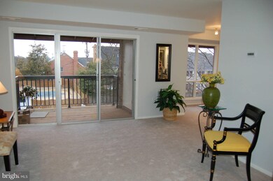 202 Park Terrace Ct SE unit 19, Vienna, VA 22180 - photo 2