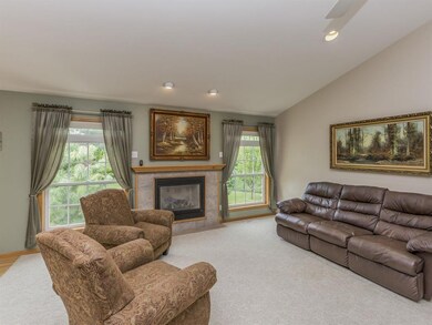 2120 Robert Ct, Marion, IA 52302 - photo 4