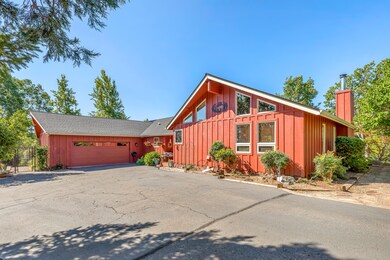 315 Pair A Dice Ranch Rd, Jacksonville, OR 97530 - photo 4