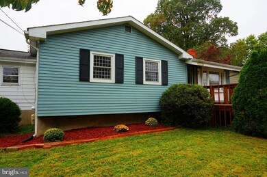 13314 Turkey Branch Pkwy, Rockville, MD 20853 - photo 2