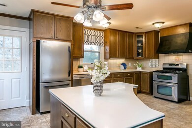 4461 Bartholow Rd, Sykesville, MD 21784 - photo 6