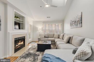 1320 N Wayne St unit 408, Arlington, VA 22201 - photo 4