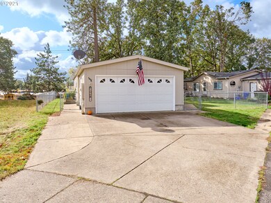 1470 Boardwalk Ave, Molalla, OR 97038 - photo 2