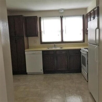 17 Chmura St unit 1, Ludlow, MA 01056 - photo 3