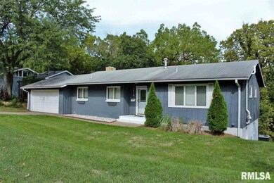 1615 Monterey Ct, Bettendorf, IA 52722 - photo 2