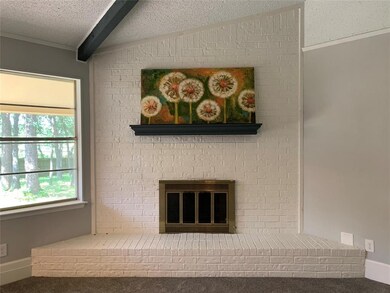 608 Ridgewood Cir, Hurst, TX 76054 - photo 7