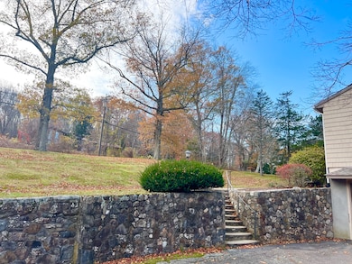 524 Saybrook Rd, Haddam, CT 06438 - photo 6