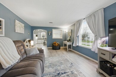 701 N Main St, Churubusco, IN 46723 - photo 5