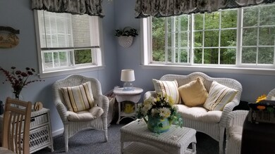 243 Aspen Dr, Milford, PA 18337 - photo 2