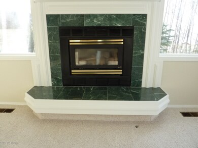 Gas fireplace with remote control