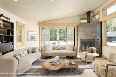 1990Riverside_Med_23063014