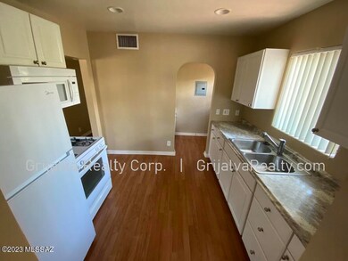 1546 E 8th St unit 1, Tucson, AZ 85719 - photo 4