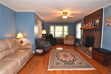 2105 Harold Dr, Greensboro, NC 27406 - photo 7