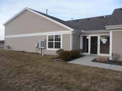 52 Ellington Commons Ln unit 52, Granville, OH 43023 - photo 2