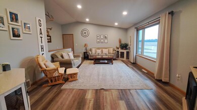 1016 2nd St NE, Elbow Lake, MN 56531 - photo 6