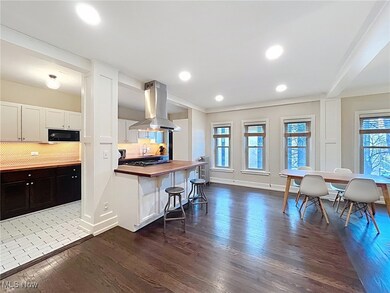 2330 Euclid Heights Blvd unit 301, Cleveland, OH 44106 - photo 6