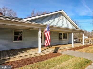 10638 Winchester Grade Rd, Berkeley Springs, WV 25411 - photo 6