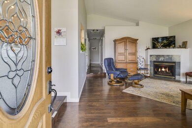 2200 NW Elm Ave, Redmond, OR 97756 - photo 2