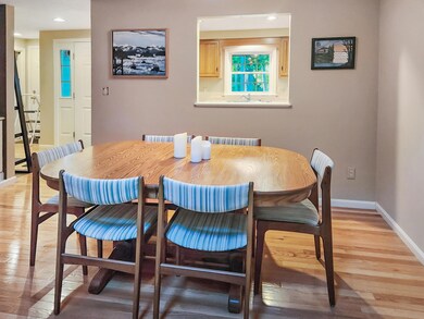 21 Cambridge Ct, Kennebunk, ME 04043 - photo 4