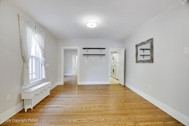 701 Scott St, Stroudsburg, PA 18360 - photo 5