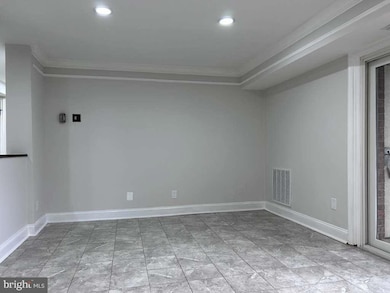 6018 Westchester Park Dr unit 6018 T-1, College Park, MD 20740 - photo 5