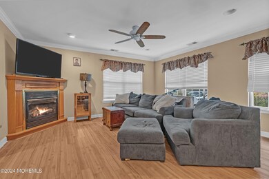 28 Forrest Ct, Tinton Falls, NJ 07753 - photo 5