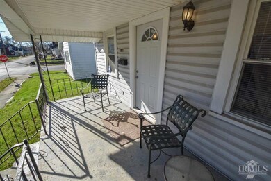 803 N Mulberry St, Muncie, IN 47305 - photo 2