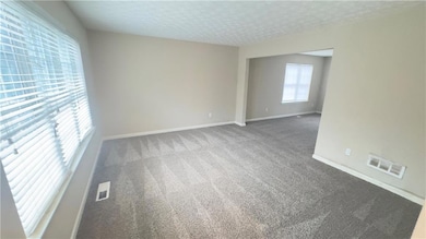 3774 Hollow Oak Ln, Lithonia, GA 30038 - photo 2