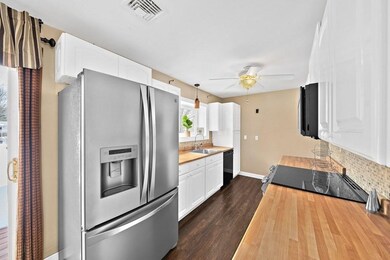 1 Green St, Foxboro, MA 02035 - photo 5