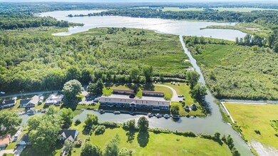 68570 Morton Dr unit 206, Edwardsburg, MI 49112 - photo 4