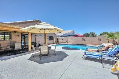 Patio-Pool