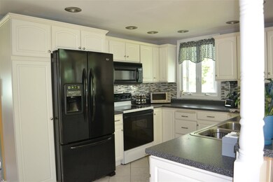 2 Small Ln, MerriMacK, NH 03054 - photo 5