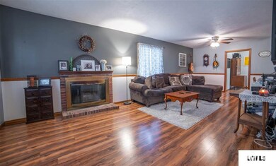 225 Heritage Ave, Lincoln, IL 62656 - photo 3