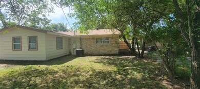 103 Lorie St, Alvarado, TX 76009 - photo 5