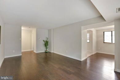 2033 Royal Fern Ct unit 1C, Reston, VA 20191 - photo 7