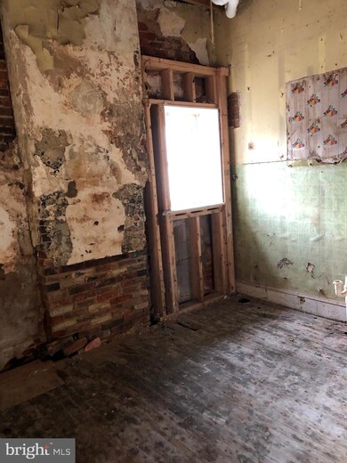 212 Walnut St, Norristown, PA 19401 - photo 7