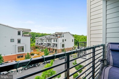 1018 Ribbon Limestone Terrace SE, Leesburg, VA 20175 - photo 2