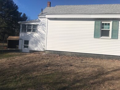 329 Ashburnham St, Fitchburg, MA 01420 - photo 6