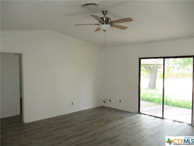 602 Kate St, Copperas Cove, TX 76522 - photo 5