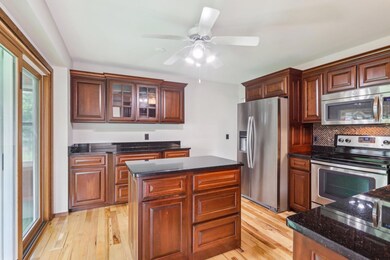 110 Valley View Ct, Verona