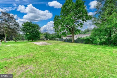 19 Schmeck Ln, Temple, PA 19560 - photo 4