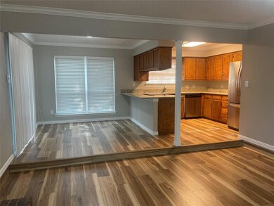 1516 Oakridge Ct W, Azle, TX 76020 - photo 4