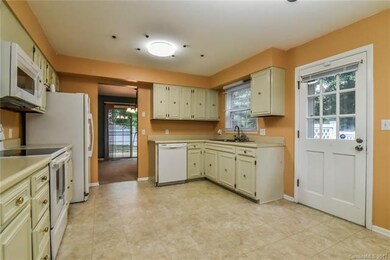 1808 Howard Gap Rd, Hendersonville, NC 28792 - photo 7